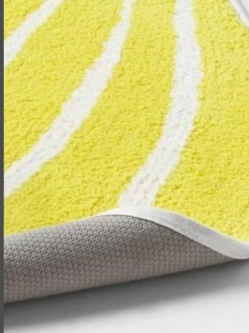 Lemon Accent Bathroom Rug